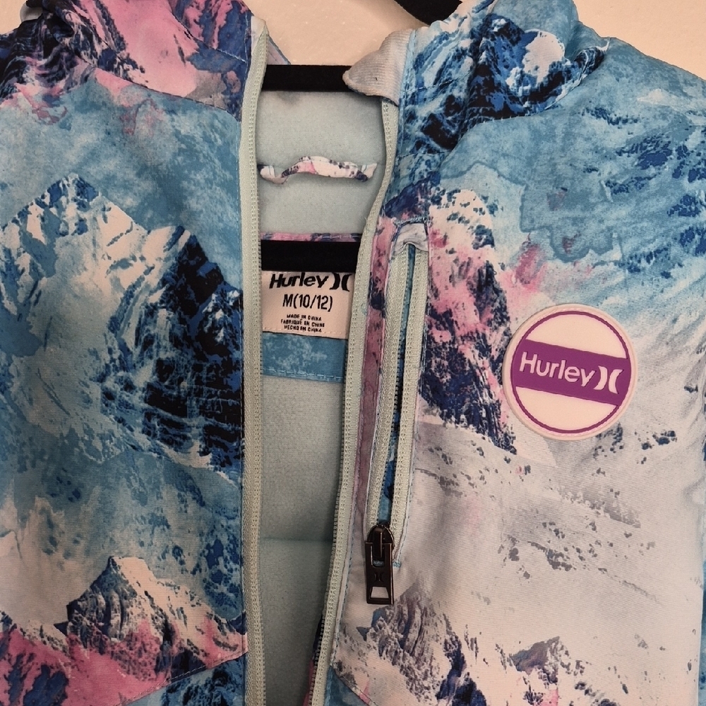 Hurley Blue and Pink Mountain Print Raincoat - Picture 3 of 14